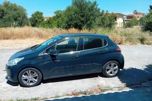 Peugeot 208 Feline