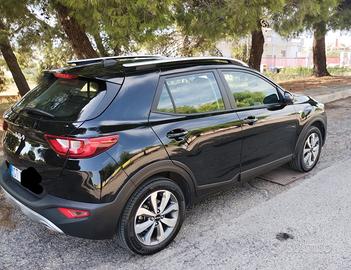Kia Stonic GPL pari a nuovo