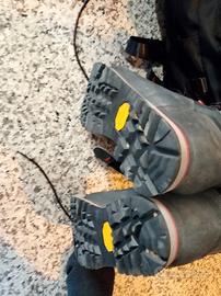 Scarpe scarponi da trekking Forclaz, Trek 700