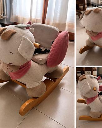 dondolo a forma di cagnolino