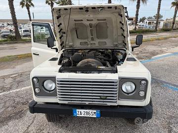 DEFENDER