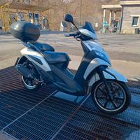 scooter Peugeot Geopolis 300