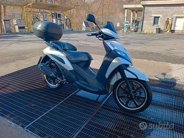 scooter Peugeot Geopolis 300