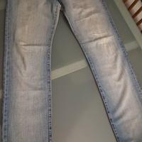 Pantaloni in jeans Levi's 501 unisex con toppe