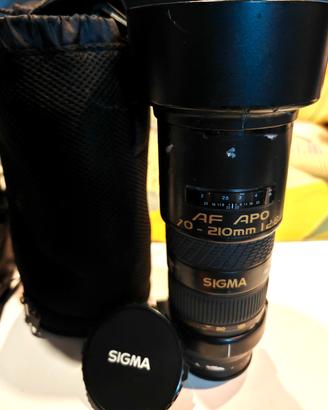 Sigma AF APO  70 210 mm  2.8 Minolta/sony A 