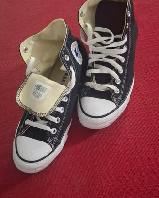 le iconiche Converse Chuck Taylor All Star Alte d