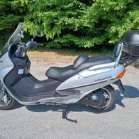 Suzuki Burgman AN 400