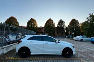 Mercedes-Benz Classe A 200 d 4MATIC Premium