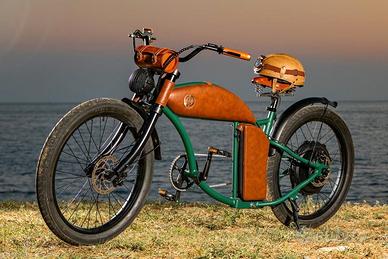 bici con pedalata assistita in stile retrò 
