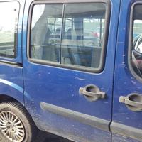 Porta laterale dx nuda FIAT DOBLO del 2006