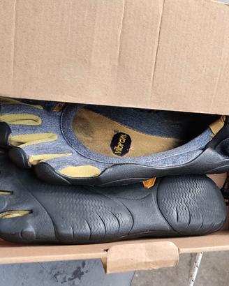 Vibram Five Fingers corsa palestra camminata