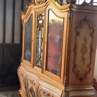 Tavolo con marmo , buffet e controbuffet