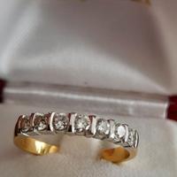 Anello veretta con diamanti naturali