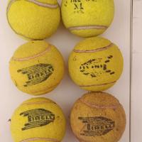 11 palline da tennis vecchie