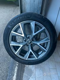 Ruota completa Audi A1 17 cerchio originale + goma