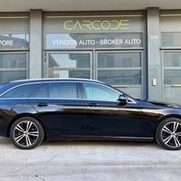 Mercedes-benz E 200 E 220 iva esposta