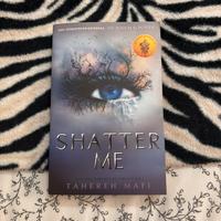 SHATTER ME (lingua originale)