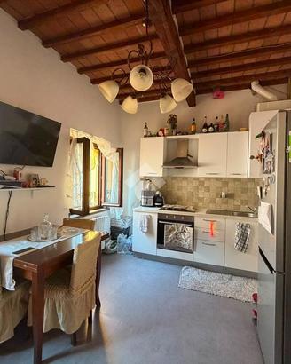 2 LOCALI A PONTEDERA
