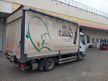 Autocarro Renault midlum 120