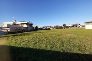 Terreno di 1840 m² a Corno di Rosazzo