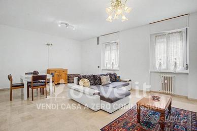 Appartamento di 100 m² con 3 locali a Laveno-Mombe