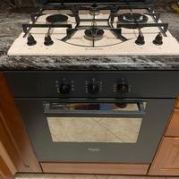 Forno elettrico ad incasso Ariston