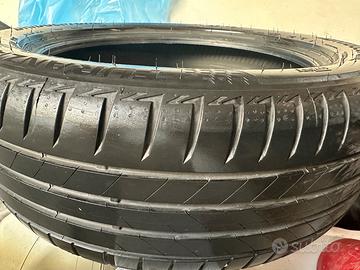 4 pneumatici estivi Bridgestone