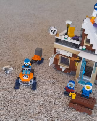 LEGO Creator 31080 e 60191 Avventure NEVE