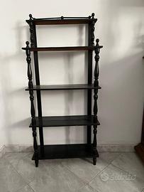 Scaffale per libri