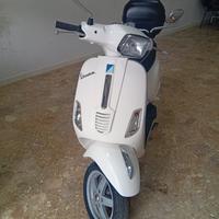 Piaggio Vespa 50 S 4T