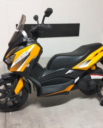 Scooter elettrico City Runner giallo


