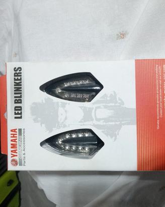 frecce posteriori yamaha  YME-H0789-00-10

