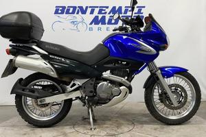 SUZUKI XF 650 FREEWIND - PAT A2 (35KW) + BAULE