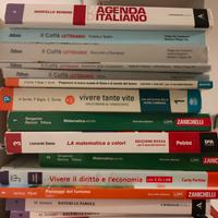 libri scolastici ITIS e Turismo