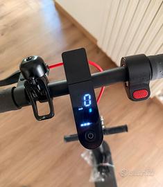 Monopattino Xiaomi Pro praticamente nuovo