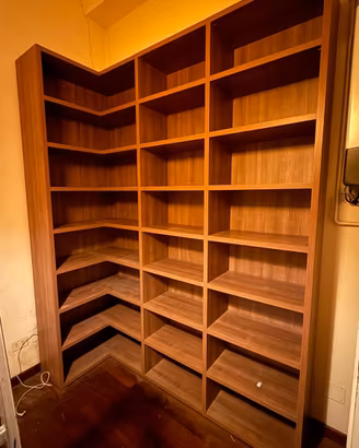 Libreria angolare