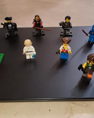 9 Figures Lego 