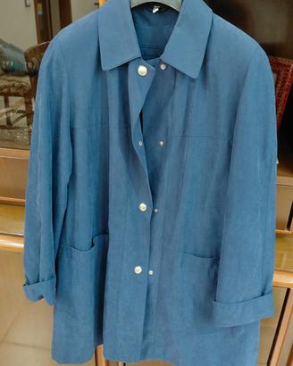 Soprabito in lino elegante di colore blu.