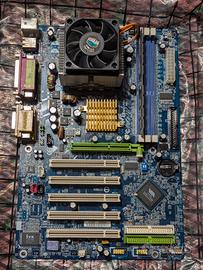 GIGABYTE GA-7VA + Athlon XP 1800+ 1GB DDR AGP