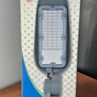 OPTONICA led street light