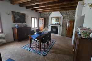 CASA SEMINDIPENDENTE A PIEVE DI SOLIGO