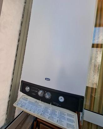 caldaia gas Baxi  per interni, e riscaldamento.