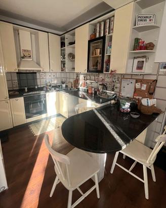 Cucina bianca completa. Consegna a Rovereto (TN).
