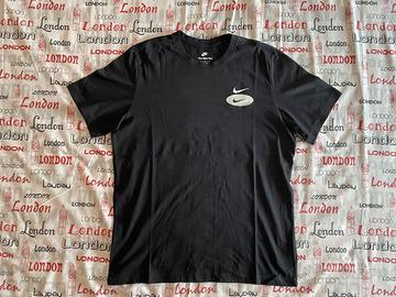 T-shirt Nike (taglia L)