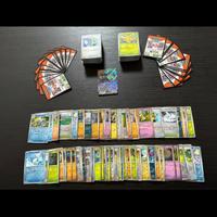 Lotto 300 carte Pokemon Evoluzioni a Paldea