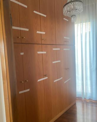Armadio in legno