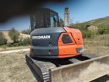 escavatore eurocomach 85zt