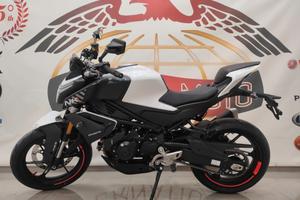 CF Moto 450NK nuova in pronta consegna.