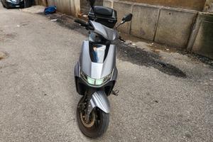 Scooter Yadea T9L Motorino Elettrico (ciclomotore)