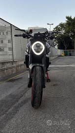 Ducati monster 937